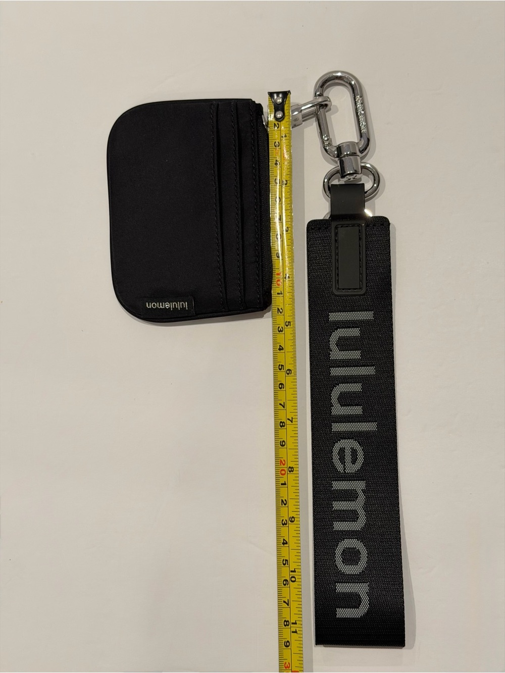 lululemon athletica set - clippable Card Holder and never lost key chain - Picture 6 of 6